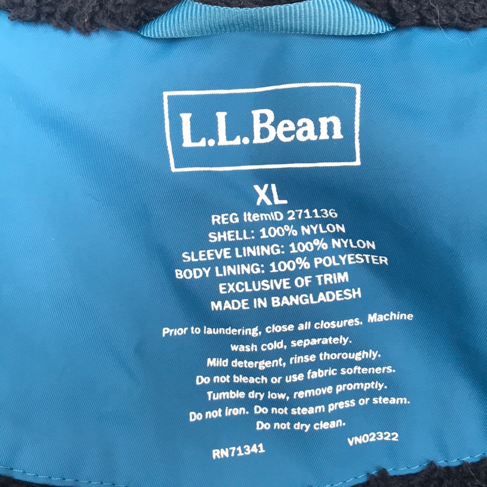 LL Bean Warmer jacket with hood & fleece lining - Picture 8 of 8